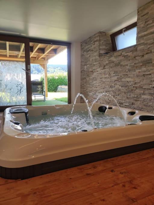 Gite Papillon 6 A14 Personnes - Jacuzzi Gérardmer Esterno foto