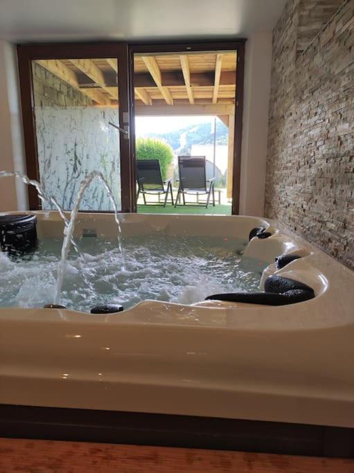Gite Papillon 6 A14 Personnes - Jacuzzi Gérardmer Esterno foto
